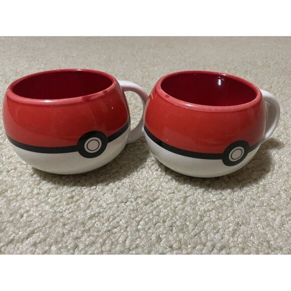 POKÉMON Pokeball - Just Funky‎ - 12oz Ceramic Mugs Red White Set Of 2 - Picture 1 of 5